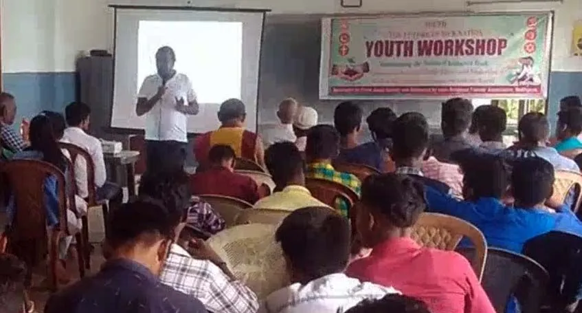 A youth workshop run by Jeevan Deep in 2021.